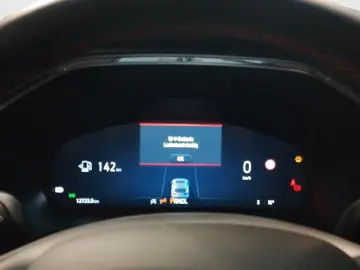 FORD KUGA 1.5 ST-LINE X PANO SHZ