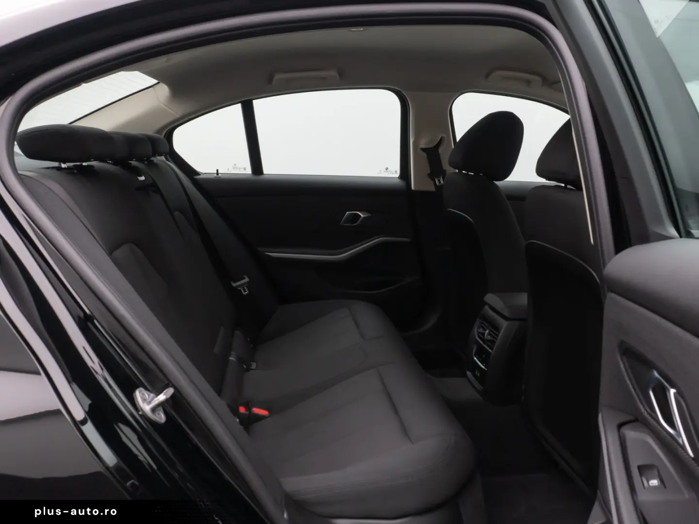 BMW 3 Series 2025 — imagine 27
