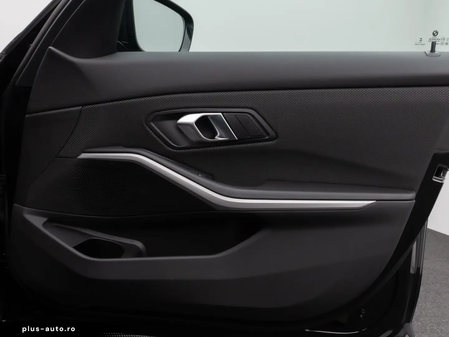 BMW 3 Series 2025 — imagine 33