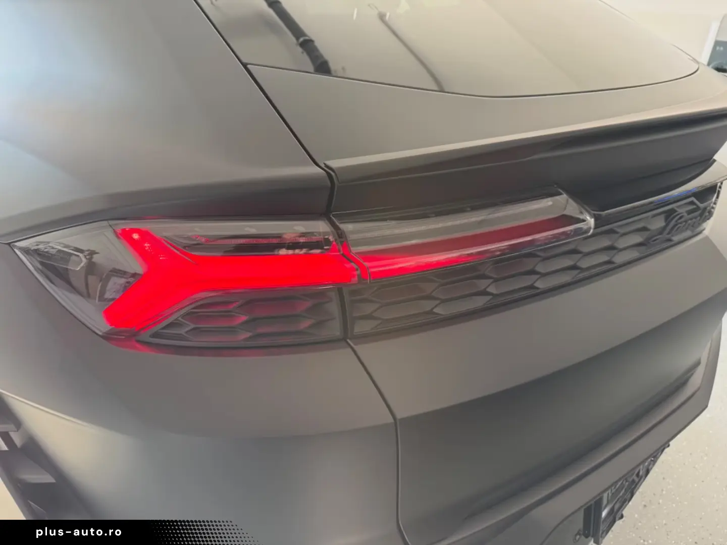 Lamborghini Urus 4.0 V8 PHEV SE
