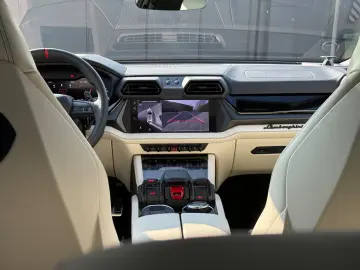 Lamborghini Urus 4.0 V8 PHEV SE