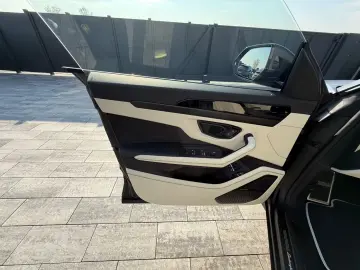 Lamborghini Urus 4.0 V8 PHEV SE