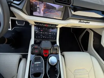 Lamborghini Urus 4.0 V8 PHEV SE