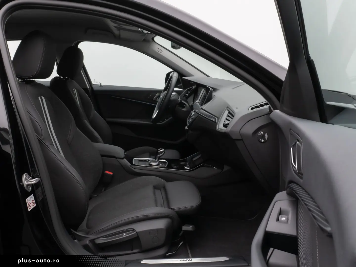 BMW 1 Series 2023 — imagine 25