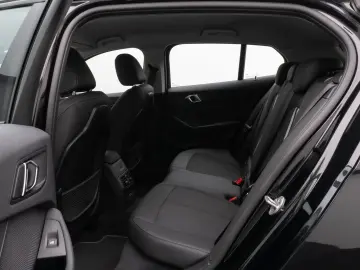 BMW 118i SportLine DAB CockPitPr PDC Lenkrhz Komfort