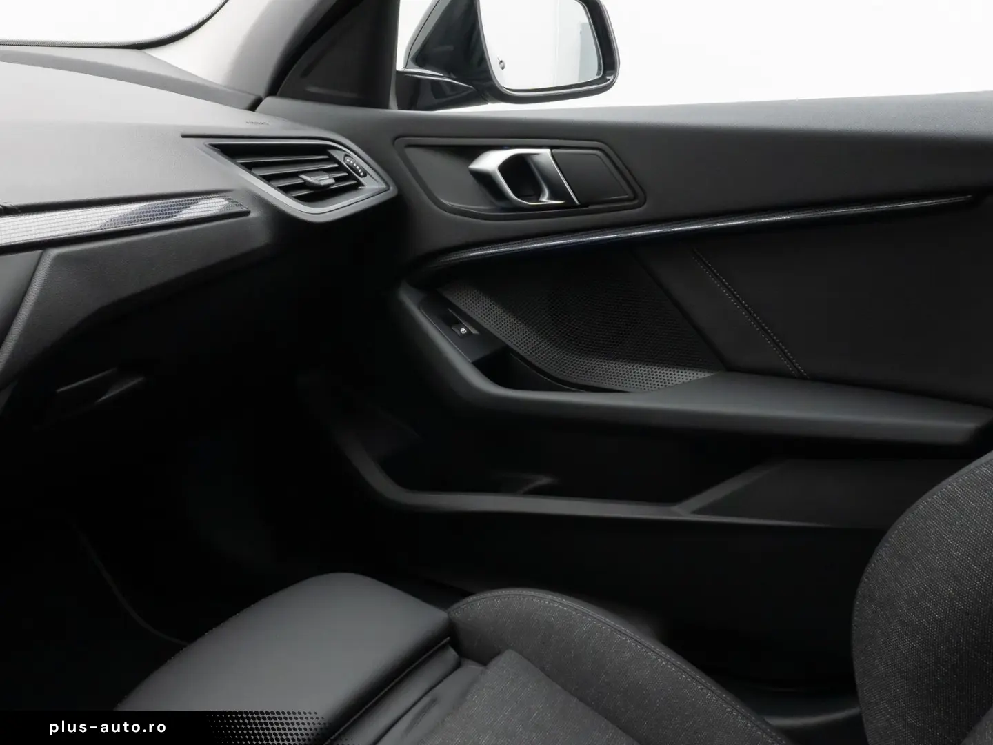 BMW 1 Series 2023 — imagine 33