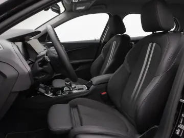 BMW 118i SportLine DAB CockPitPr PDC Lenkrhz Komfort