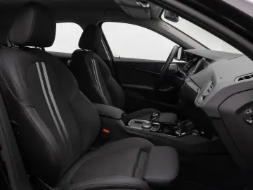 BMW 118i SportLine DAB CockPitPr PDC Lenkrhz Komfort