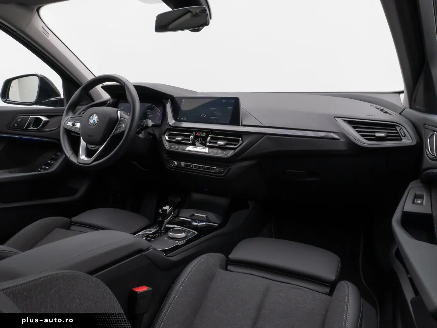 BMW 1 Series 2023 — imagine 19