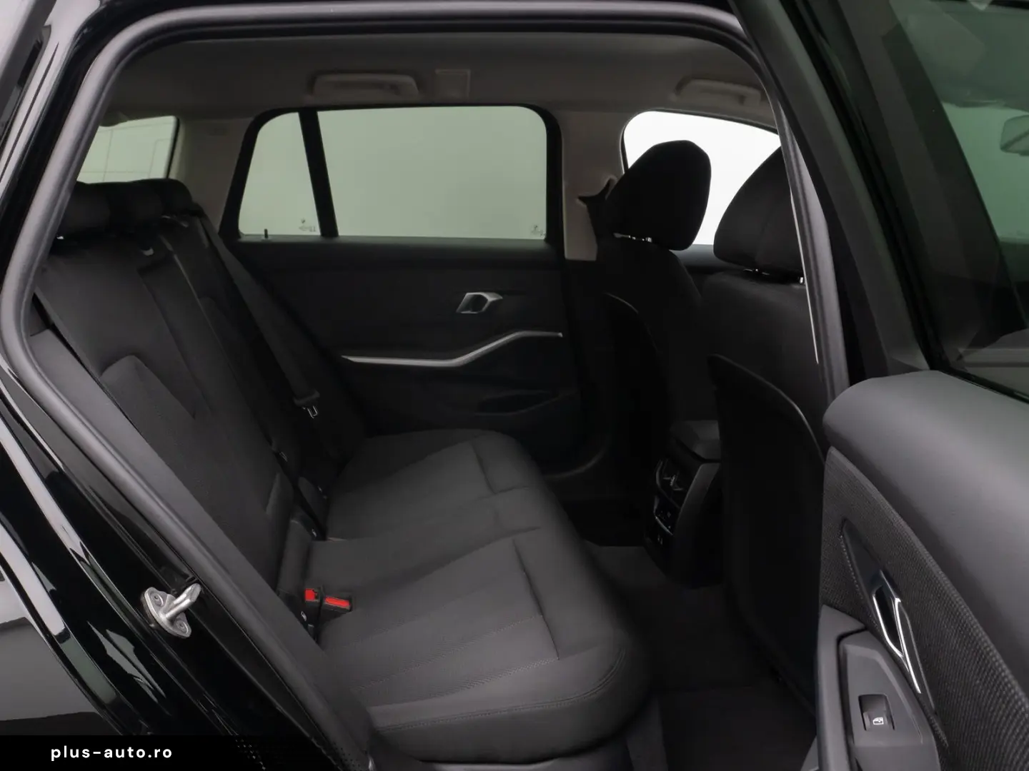 BMW 3 Series 2025 — imagine 29