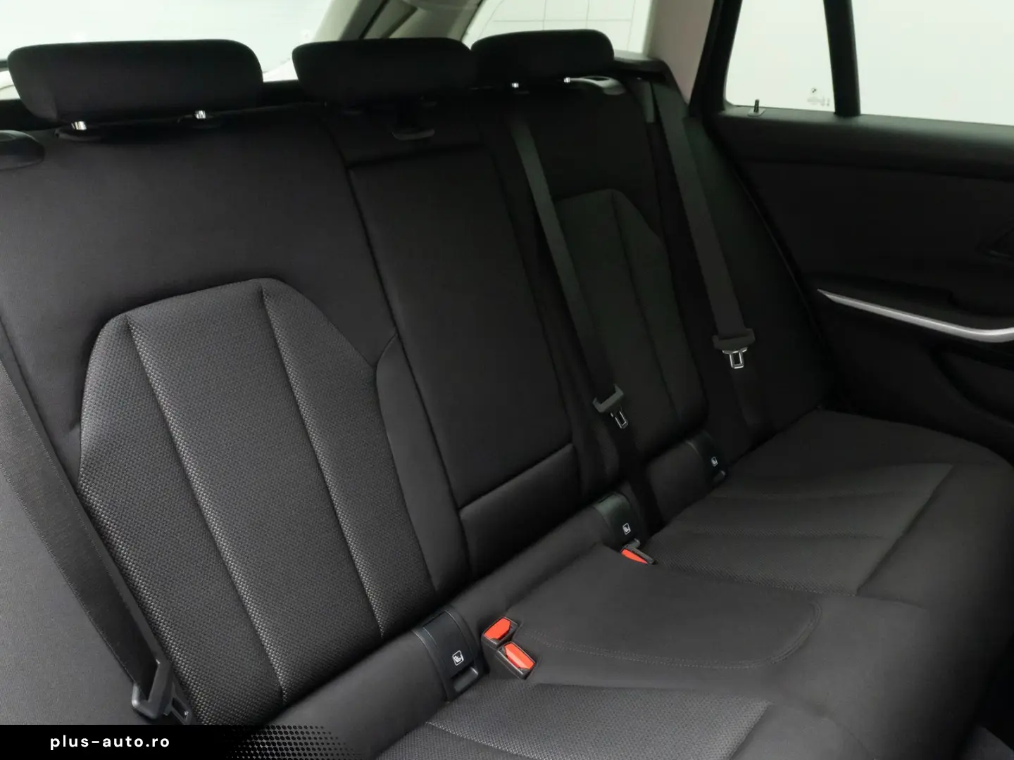 BMW 3 Series 2025 — imagine 27