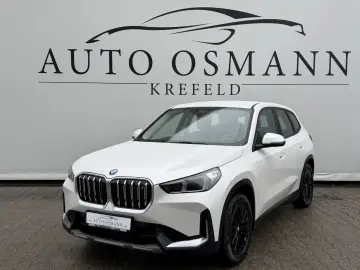 BMW iX1 xDrive30  Adaptiver LED   Fernlichtassist.
