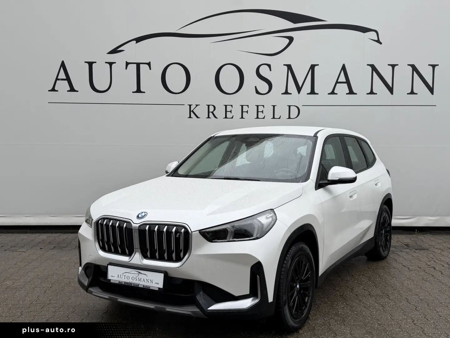 BMW iX1 xDrive30  Adaptiver LED   Fernlichtassist.