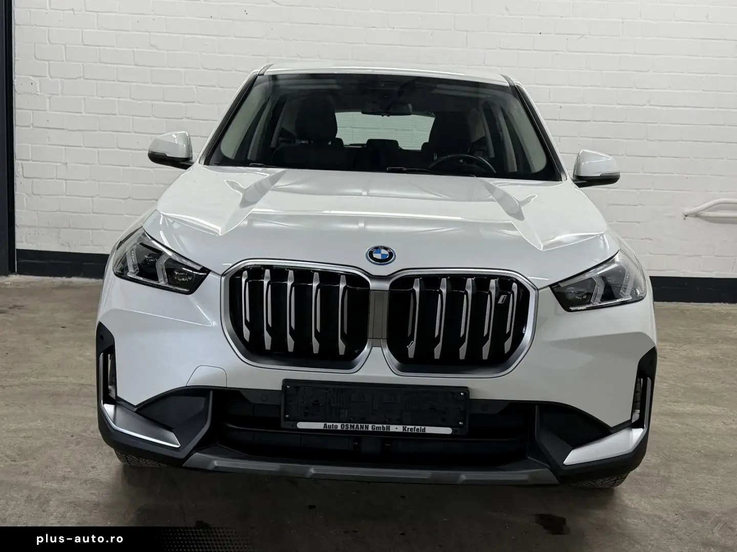 BMW iX1 xDrive30  Adaptiver LED   Fernlichtassist.