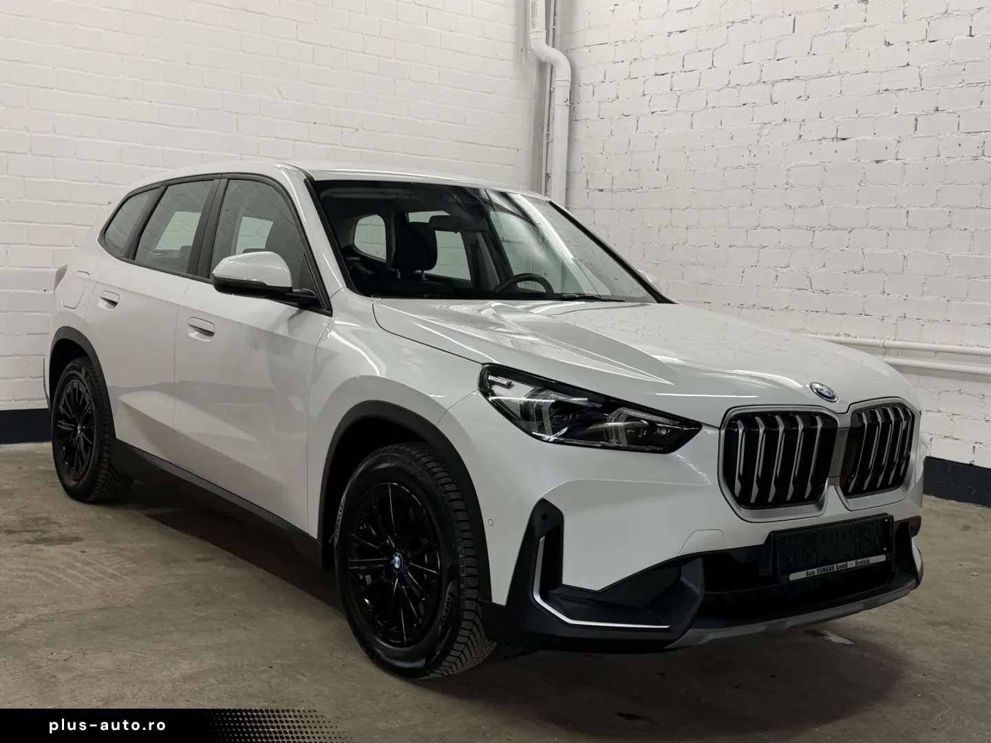 BMW iX1 xDrive30  Adaptiver LED   Fernlichtassist.