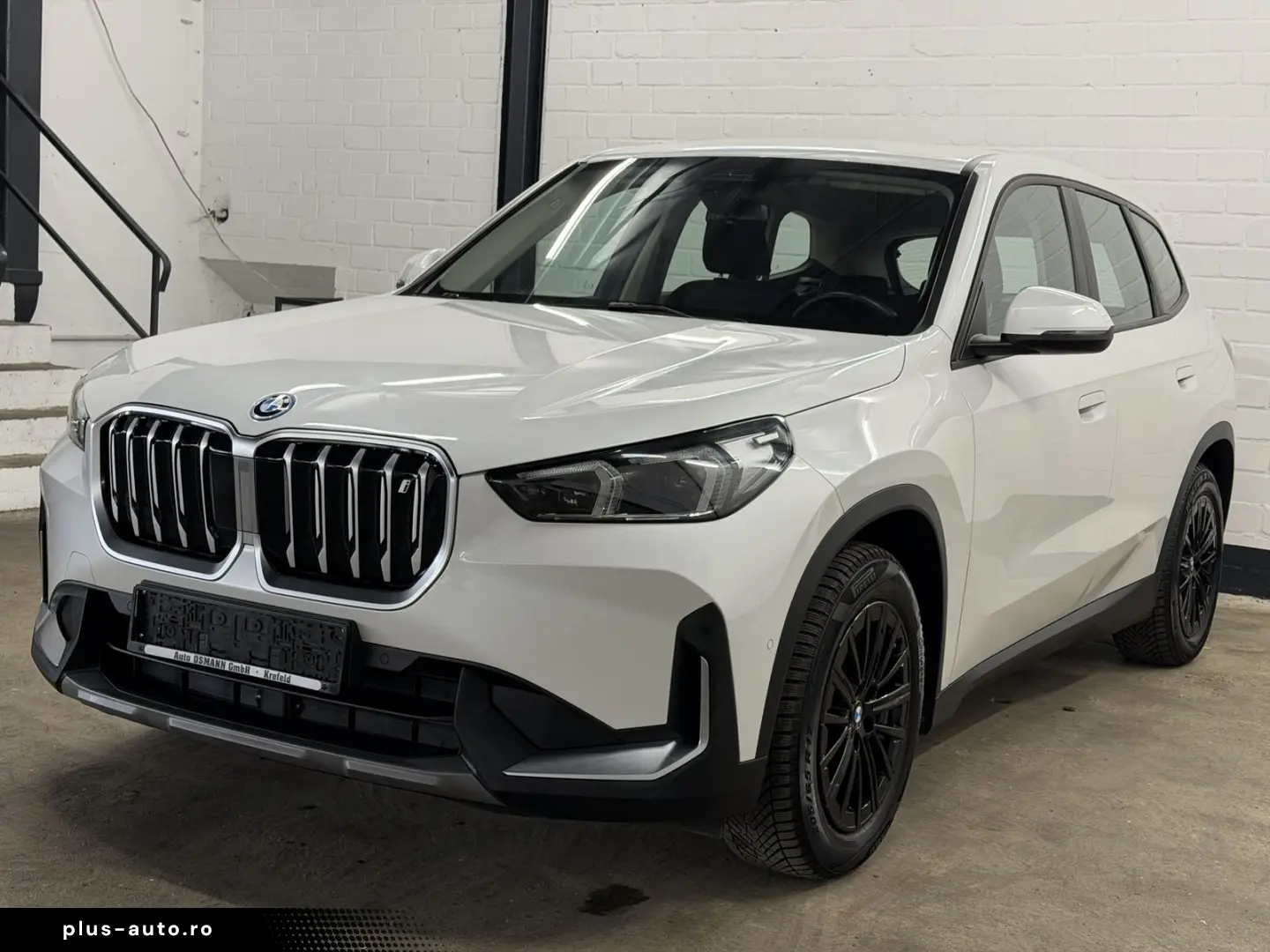 BMW iX1 xDrive30  Adaptiver LED   Fernlichtassist.