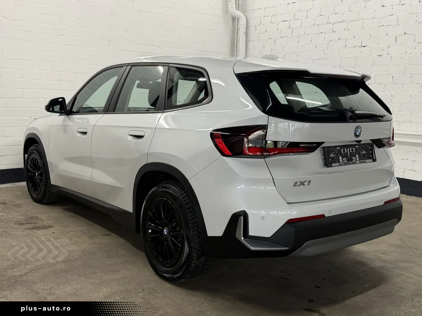 BMW iX1 xDrive30  Adaptiver LED   Fernlichtassist.