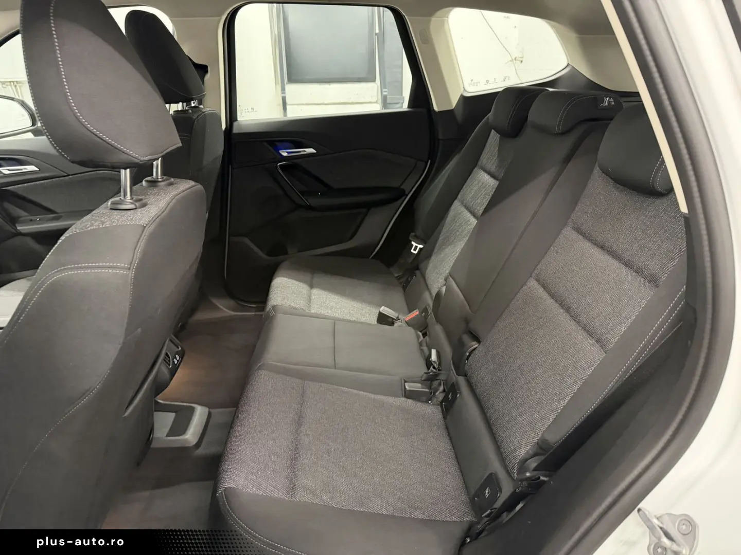 BMW iX1 xDrive30  Adaptiver LED   Fernlichtassist.