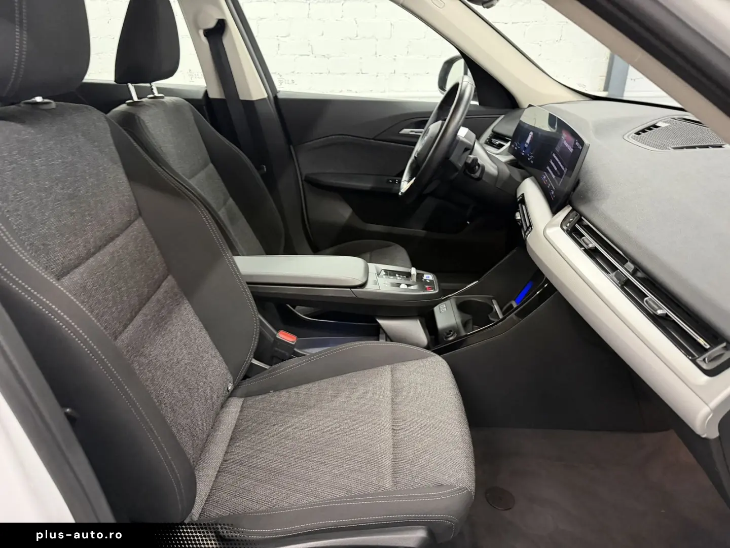 BMW iX1 xDrive30  Adaptiver LED   Fernlichtassist.