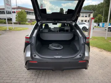 TOYOTA bZ4X AWD   Comfort   Technik Paket Panoramadach