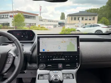 TOYOTA bZ4X AWD   Comfort   Technik Paket Panoramadach