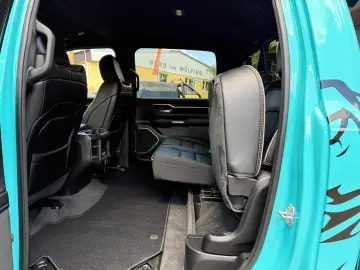 DODGE TRX KIT 12 RADIO OFFROAD 4X4 AHK NAVI LED BÜGEL