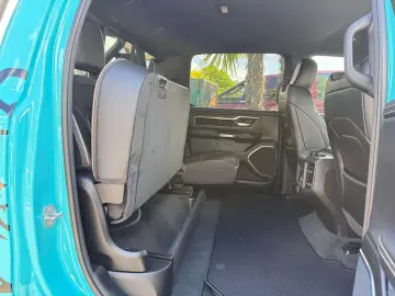DODGE TRX KIT 12 RADIO OFFROAD 4X4 AHK NAVI LED BÜGEL