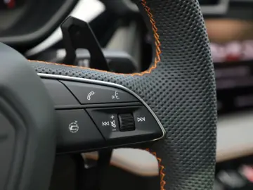 Lamborghini Urus 4.0 V8 PHEV SE 23 ZOLL PANO B&O MOD26