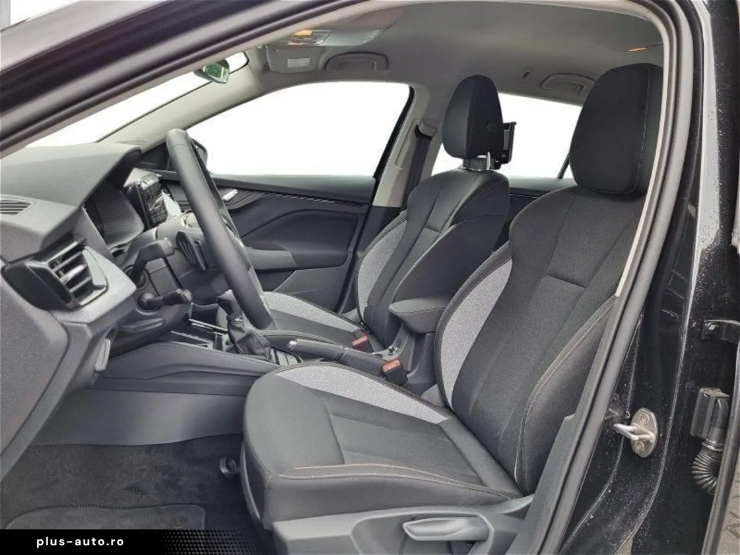 SKODA Scala 1 0 TSI 115 DSG Selection  NAVI  RFK  LED