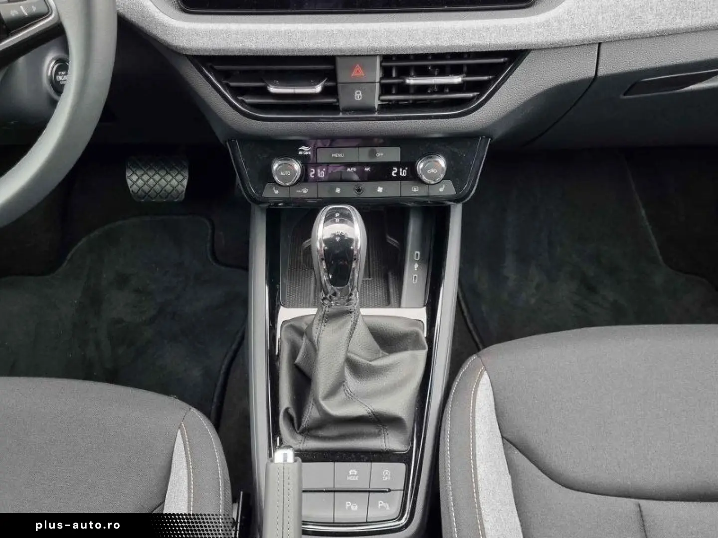 SKODA Scala 1 0 TSI 115 DSG Selection  NAVI  RFK  LED