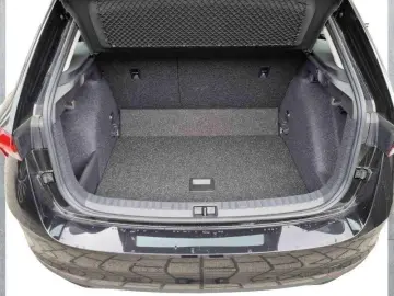 SKODA Scala 1 0 TSI 115 DSG Selection  NAVI  RFK  LED
