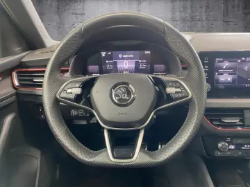 SKODA Kamiq 1.0 TSI Monte Carlo DSG AHK LED ACC Pano