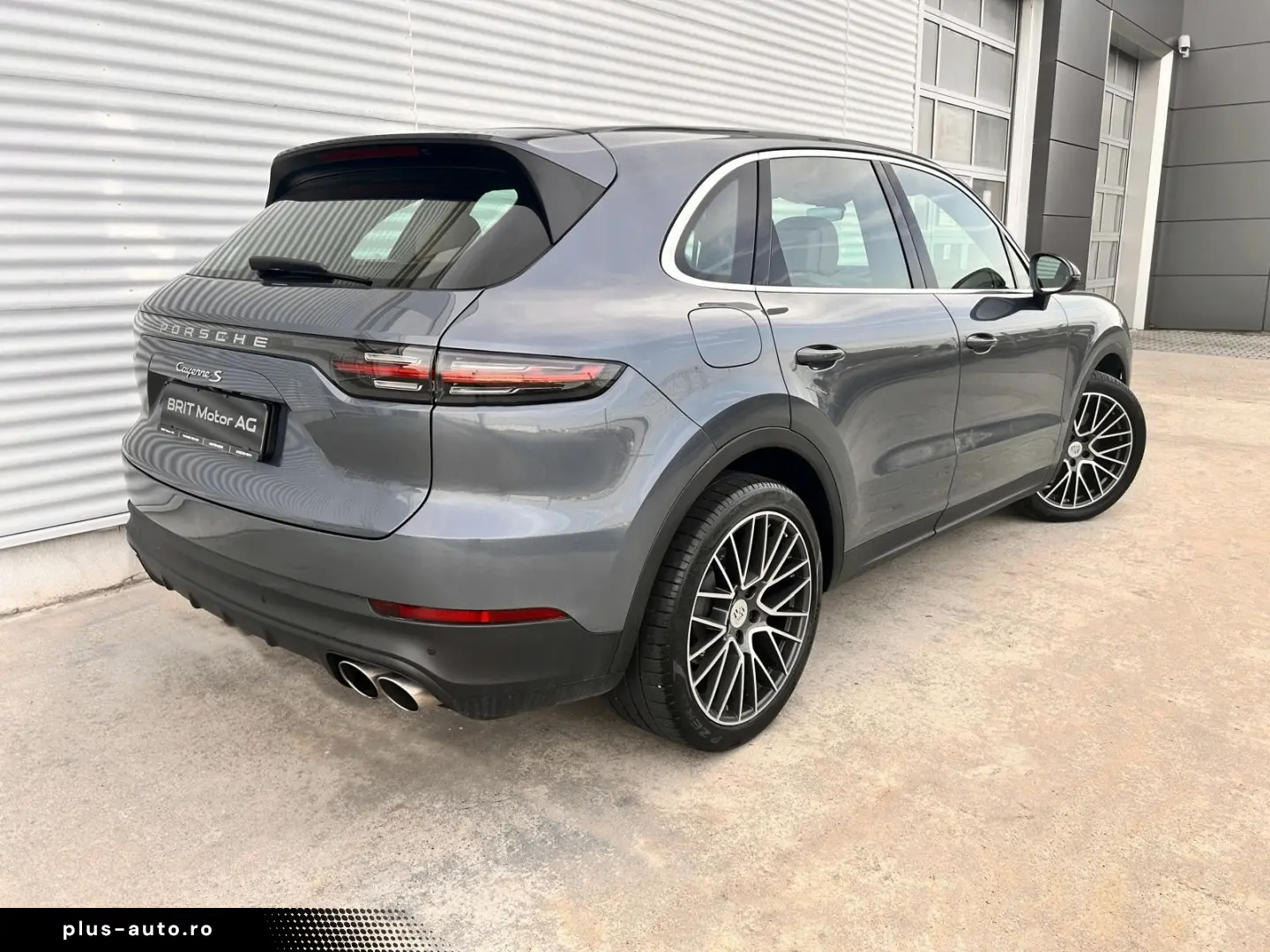 Porsche Cayenne S V6 2.9L Bi-Turbo 441 CP