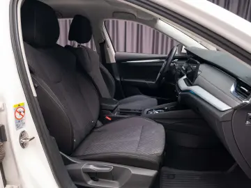 Skoda Octavia Style Kombi 4x4 200 CP