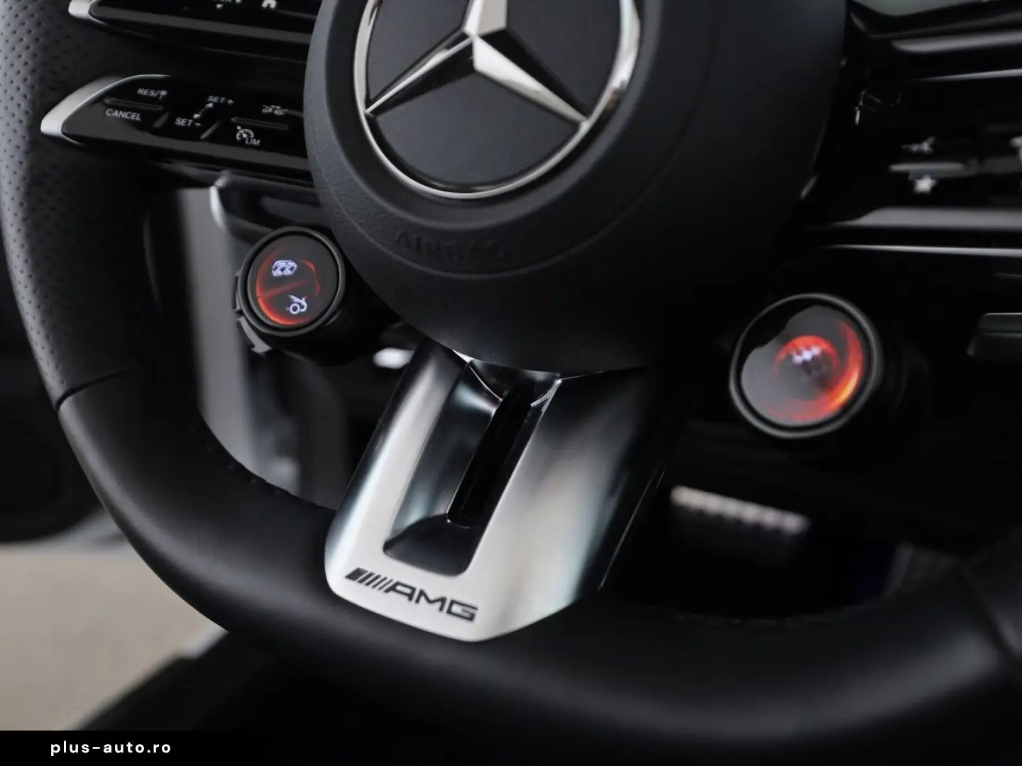 MERCEDES-BENZ SL 63 AMG 4M  AMG Night Massage