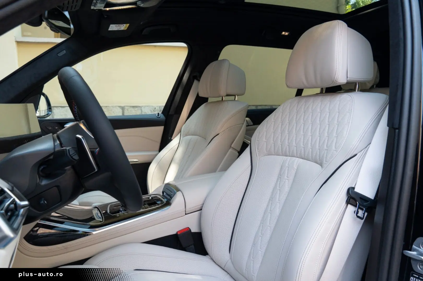 BMW X7 M60i EX.DRIVE.MASSAGE.SKY.SOFTCL.360 .AHK