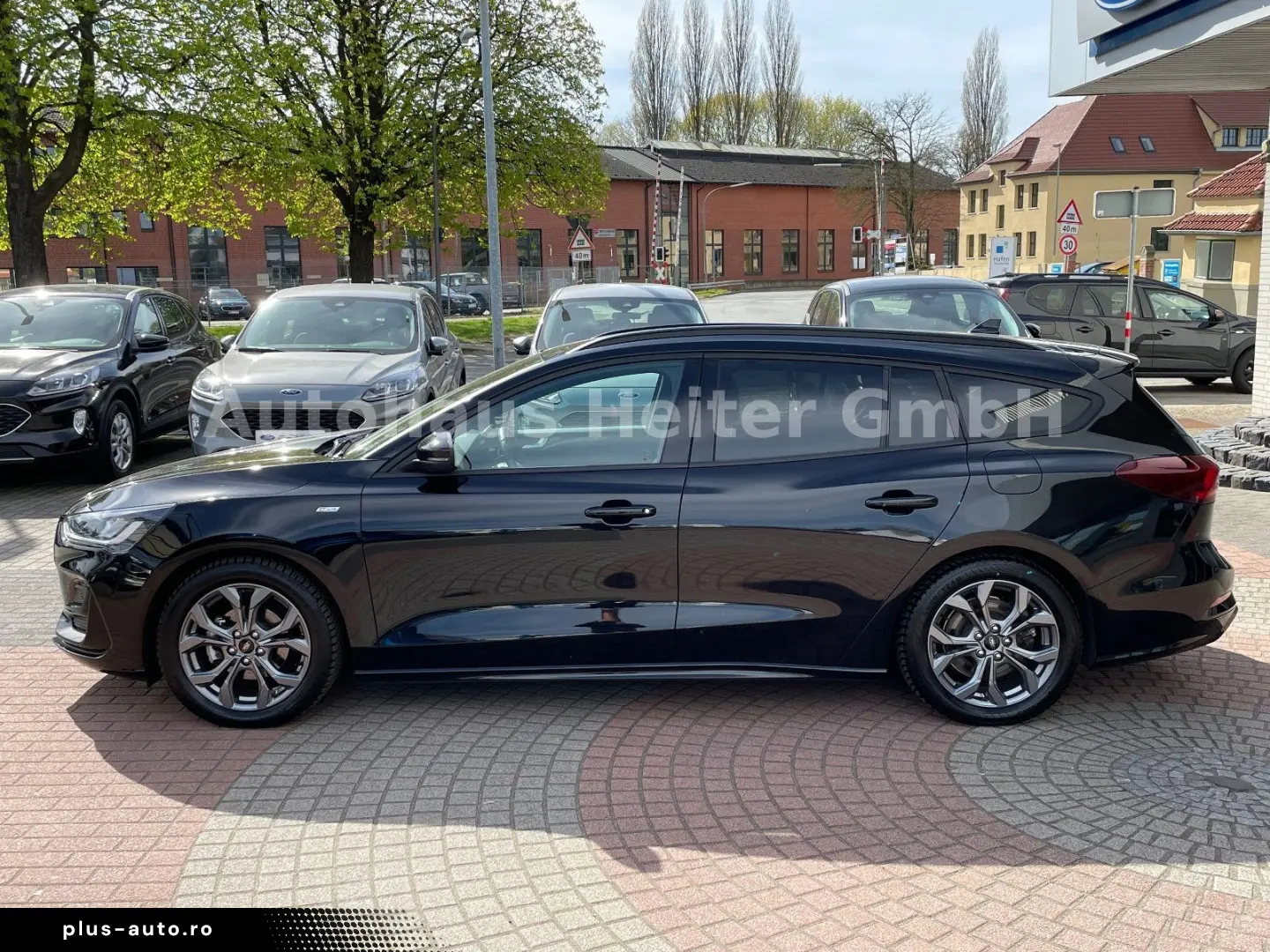FORD Focus Automatik ST-Line X  155PS Head-Up ACC AHK