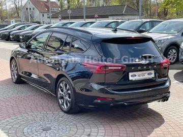 FORD Focus Automatik ST-Line X  155PS Head-Up ACC AHK
