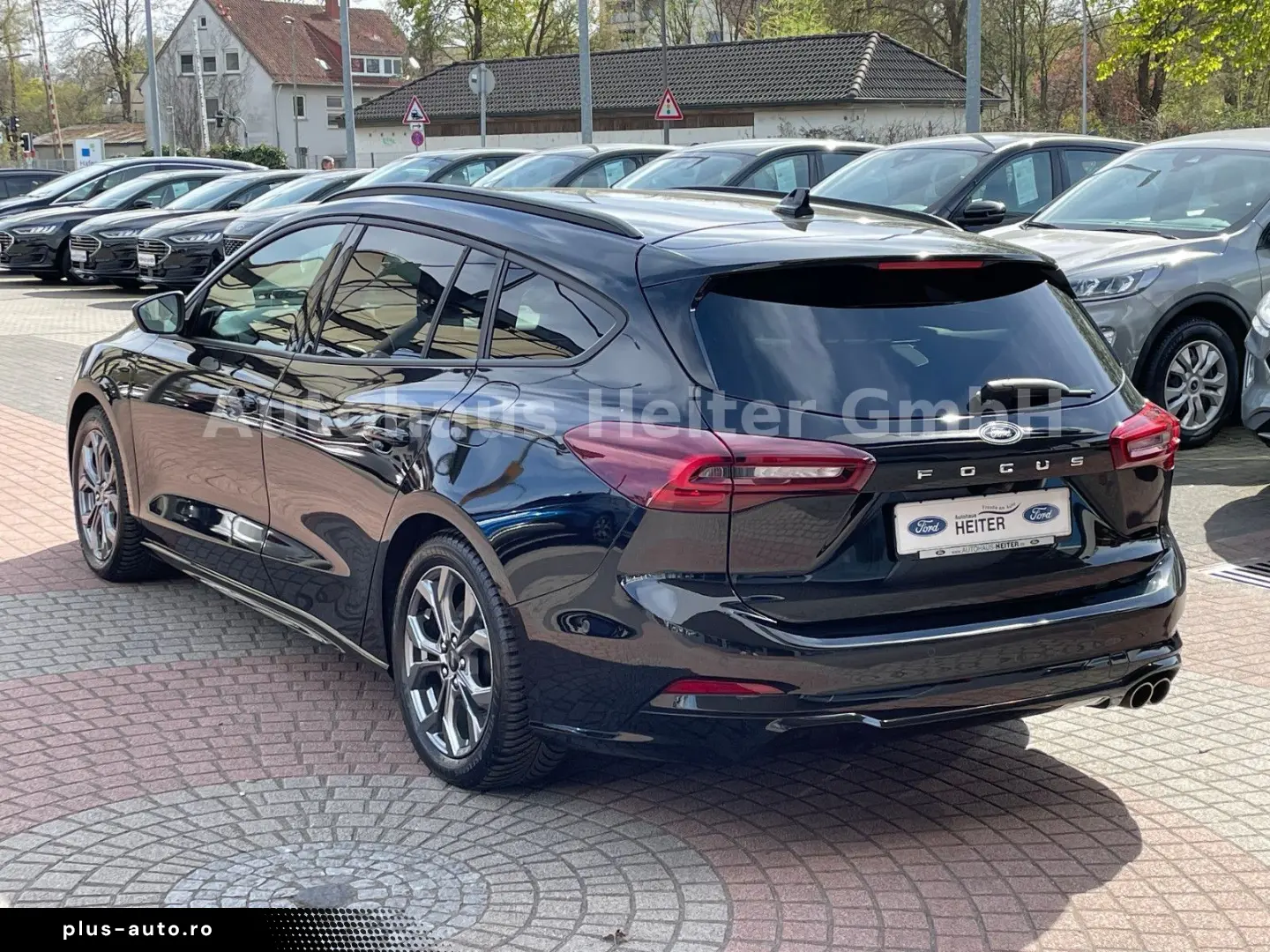 FORD Focus Automatik ST-Line X  155PS Head-Up ACC AHK