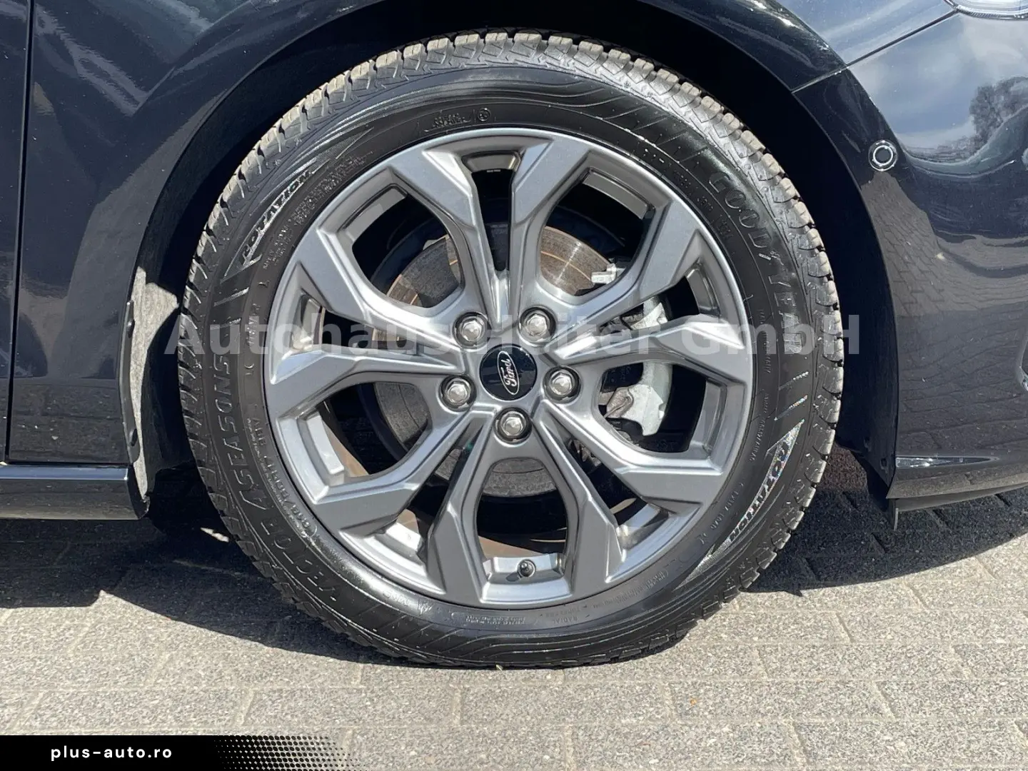 FORD Focus Automatik ST-Line X  155PS Head-Up ACC AHK