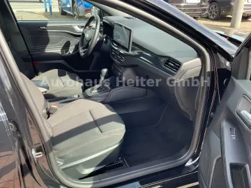 FORD Focus Automatik ST-Line X  155PS Head-Up ACC AHK