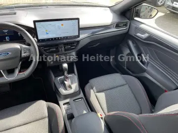 FORD Focus Automatik ST-Line X  155PS Head-Up ACC AHK