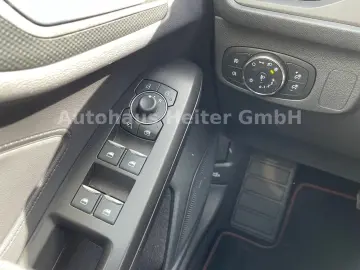 FORD Focus Automatik ST-Line X  155PS Head-Up ACC AHK