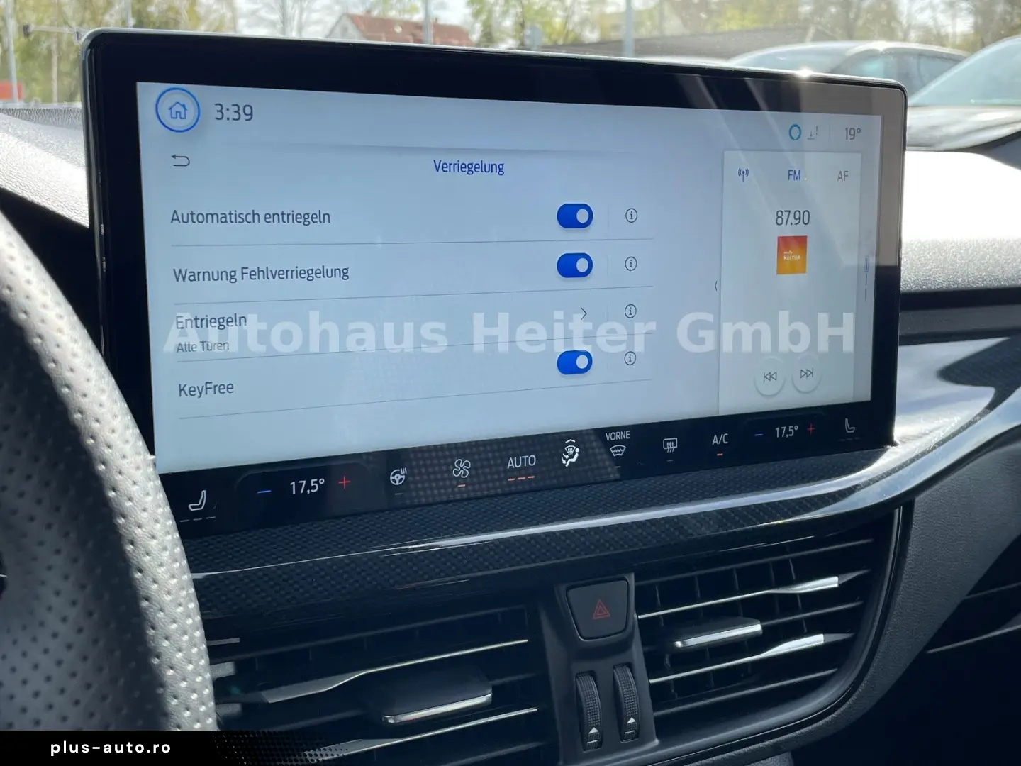 FORD Focus Automatik ST-Line X  155PS Head-Up ACC AHK