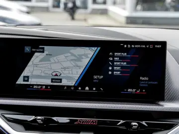 BMW XM LABEL B&W HuD DA PROF 360  MASSAGE
