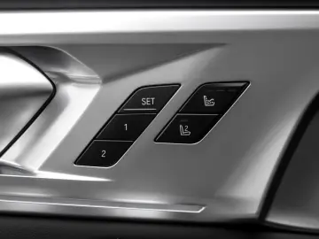 BMW XM LABEL B&W HuD DA PROF 360  MASSAGE