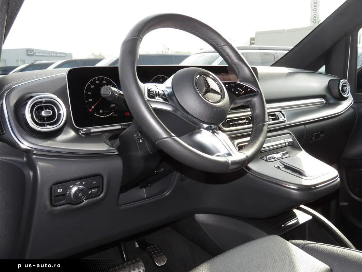 MERCEDES-BENZ V 300 d Avantgarde 4x4 lang AMG AIRMATIC Pano