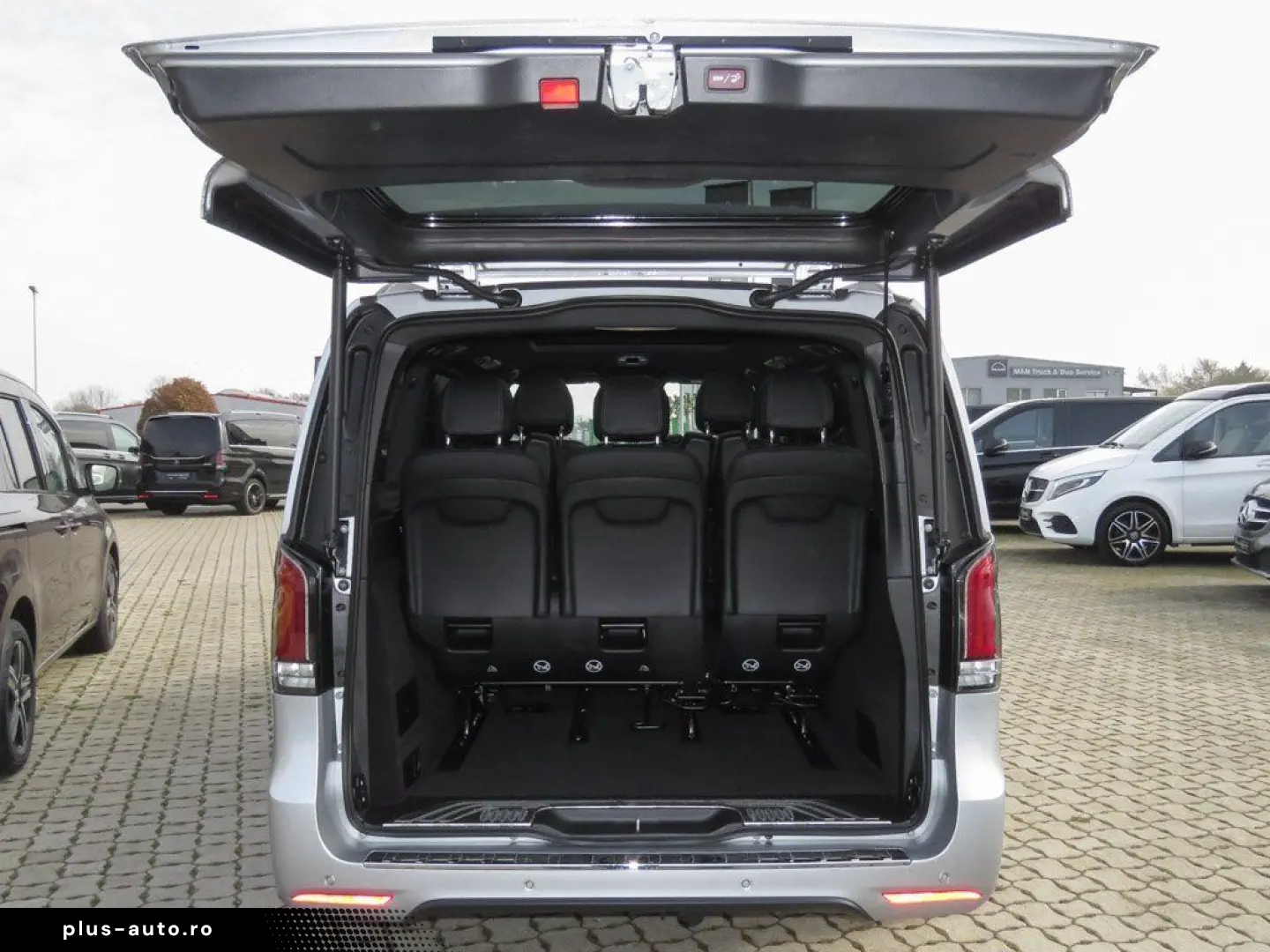MERCEDES-BENZ V 300 d Avantgarde 4x4 lang AMG AIRMATIC Pano