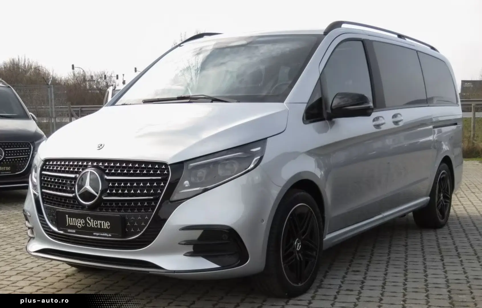 MERCEDES-BENZ V 300 d Avantgarde 4x4 lang AMG AIRMATIC Pano
