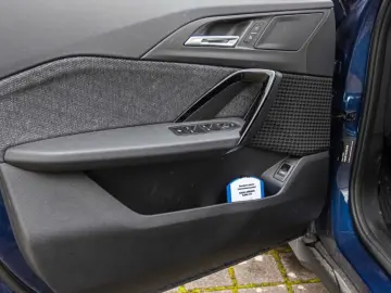 BMW X1 18i Navi DAB LED RFK Soundsystem Temp